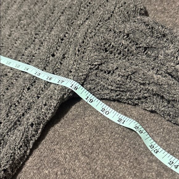 American Eagle Outfitters Gray Cable Knit Sweater - Picture 4 of 5